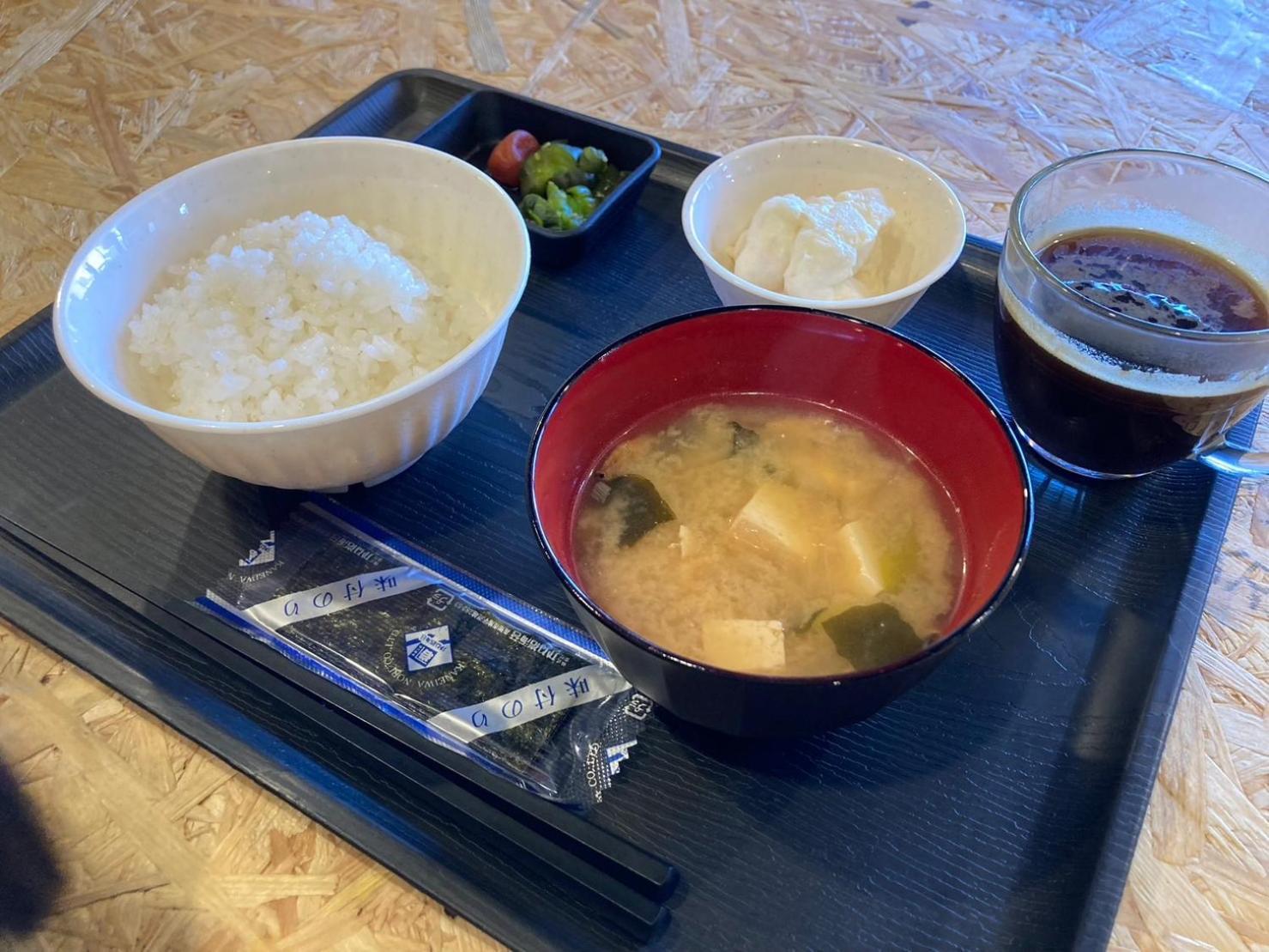 Guesthouse Lululu 無料朝食&夕食ｶﾚｰ 街まで電車8分 ﾛｰｿﾝ隣 Kōchi المظهر الخارجي الصورة